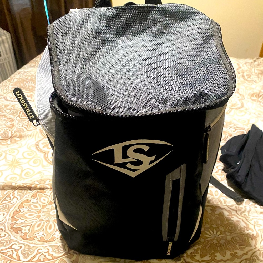Louisville backpack bar bag